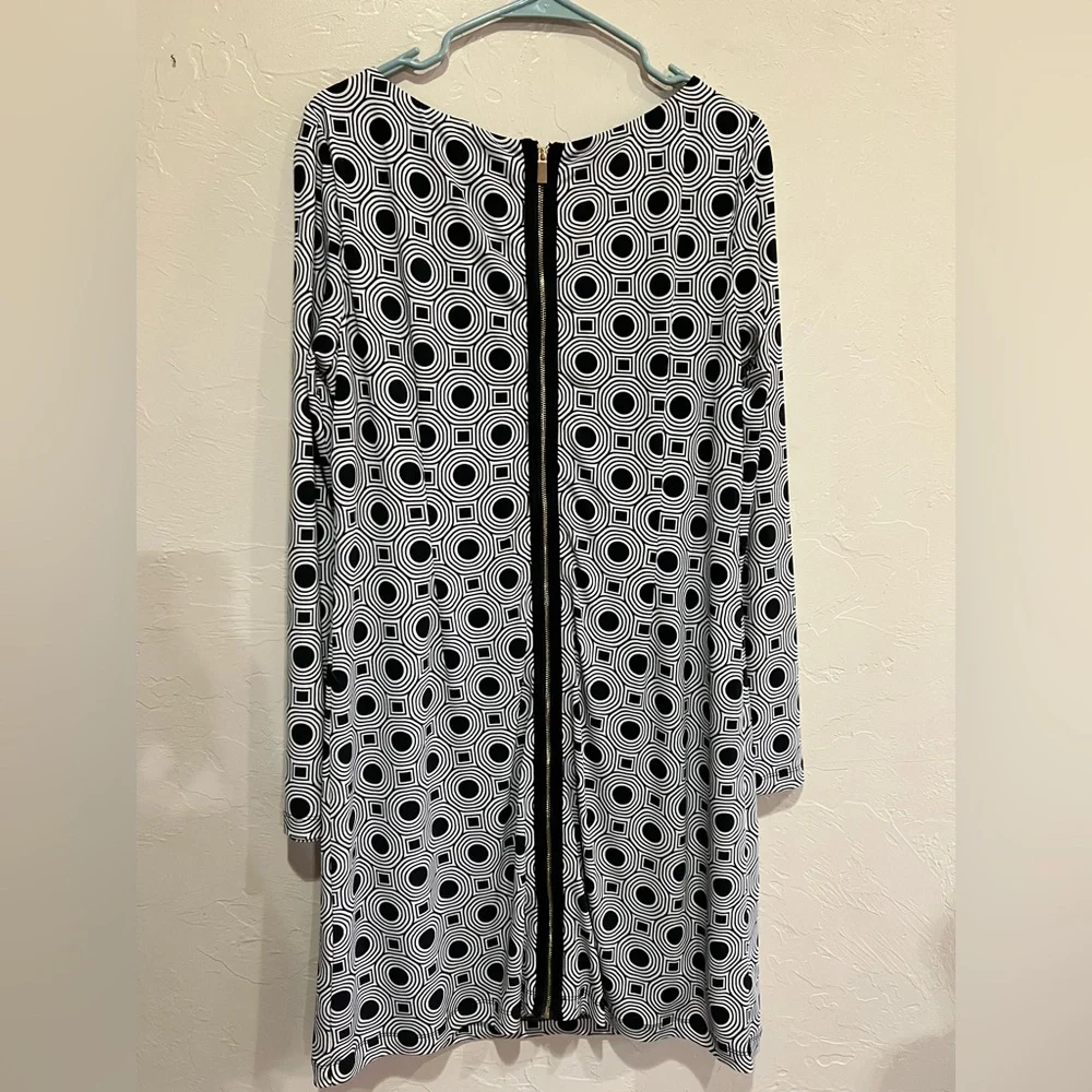 VINCE CAMUTO Dress Size 12 Black White Geometric Full Back Zipper Long Slv Lined